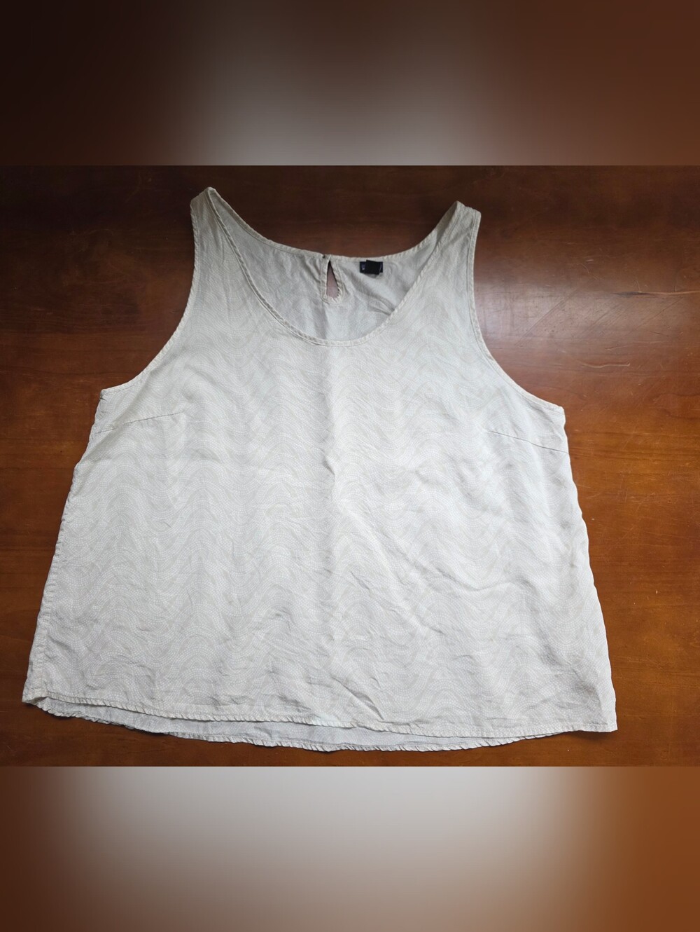 Patagonia Worn Wear Cream Tank Top - Women's Lightweight Sleeveless Shirt